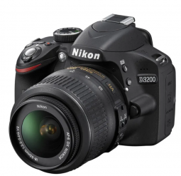 Nikon D3200 Kit AF-S DX NIKKOR 18-55mm f/3.5-5.6G